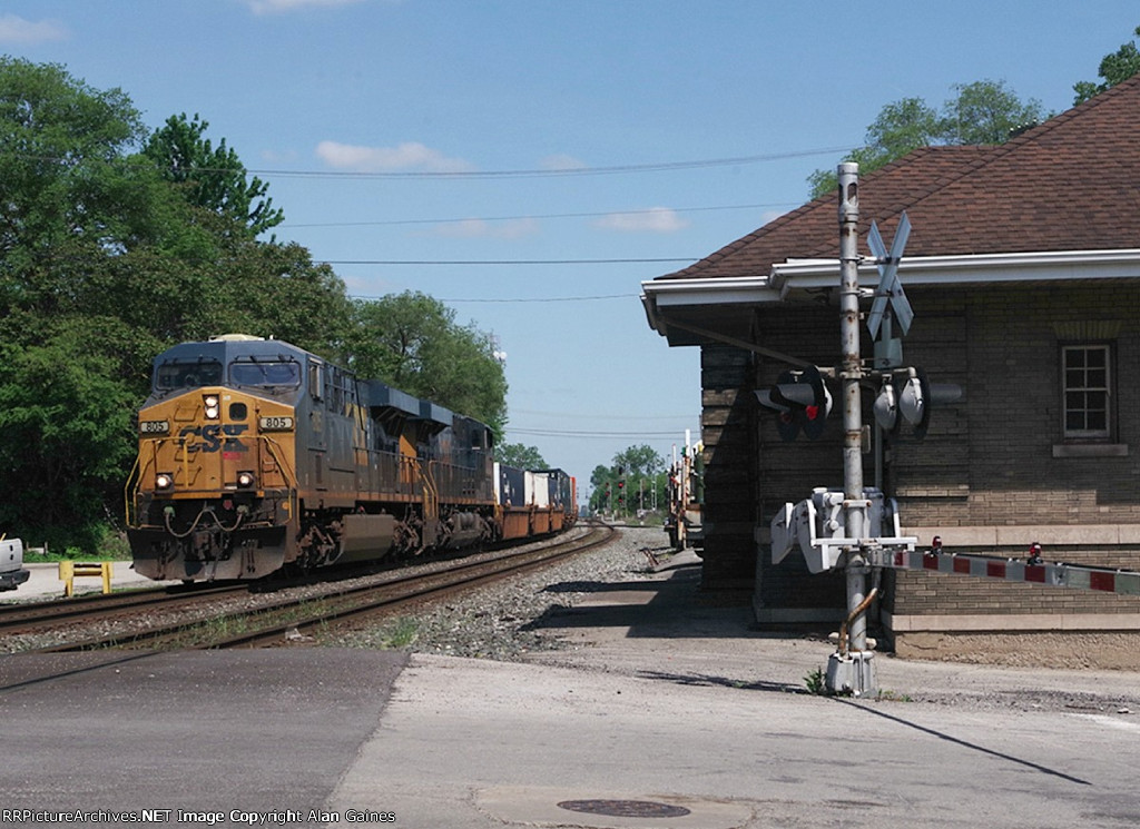 CSX 805